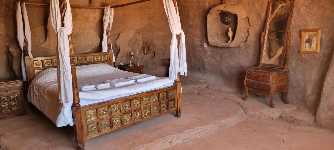 Obeid'S Bedouin Life Camp Hotel Wadi Rum Exterior photo